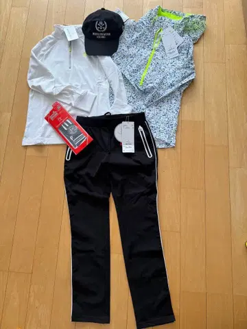 새상품! Munsingwear 여성용 골프웨어 세트 M 사이즈 택 포함