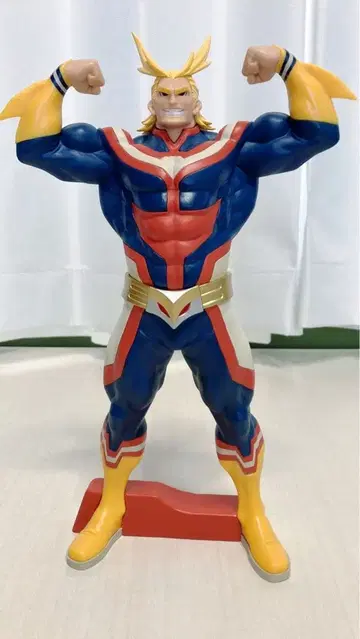 그란디스타 올마이트 피규어