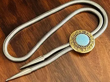 EDOUARD RAMBAUD 루프 타이 뱀 모양 목걸이 빈티지