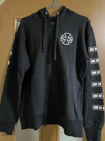 g-dragon one of a kind 후드티