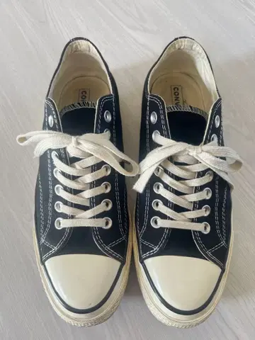 CONVERSE 블랙 로우컷 스니커즈