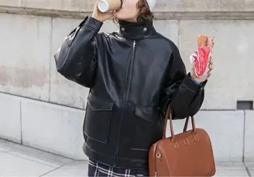 블랙 가죽 자켓 오버 사이즈