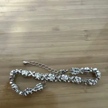 여성용 실버 플라워 팔찌