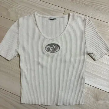 GYDA 화이트 리브 상의