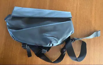 방수 그레이 바디백