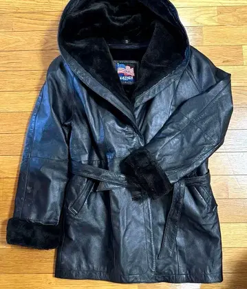 가죽 후드(무스탕) 코트