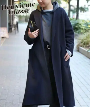 새상품급 Deuxieme Classe 코트 N241004-3 네이비