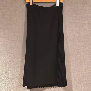 페라가모 플리츠 랩스커트