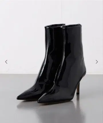 [ 미사용 ] PIPPICHIC Betty 스트레치 페이턴트 숏부츠 38