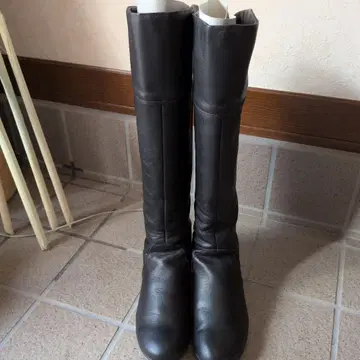 BARCLAY 블랙 가죽 롱 부츠