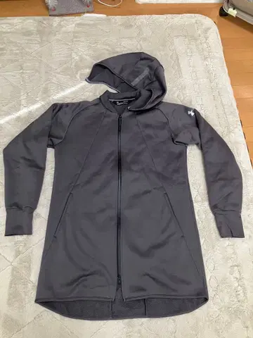 언더아머 언디나이어블 롱 자켓