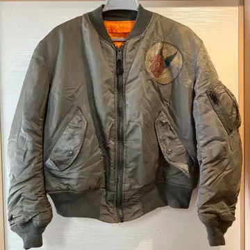 MA-1 플라이트 자켓 올리브 그린 SAIPAN
