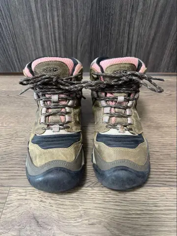KEEN 트레킹 슈즈 23.5