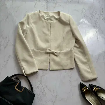 새상품급 ESPRITMUR 노카라 자켓 13 화이트 라메 믹스 리본 포함