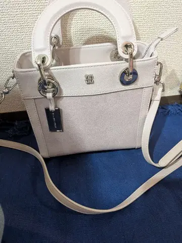 JILL by JILL STUART 프티 링크 J 토트백 미사용품