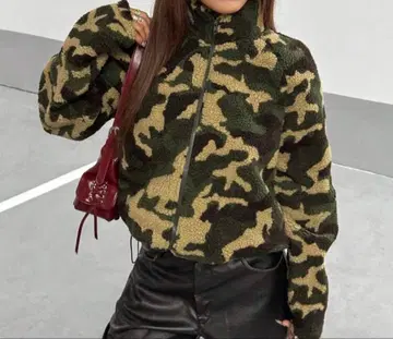 카모플라쥬 보아 자켓