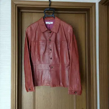 23구 가죽 버튼 부착 자켓