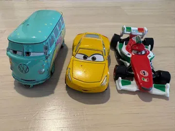 카즈 토미카 필모어/크루즈 라미레스/프란체스코 베르누이