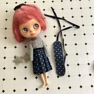 네오 브라이스 아웃핏 도트 2세트 작가님