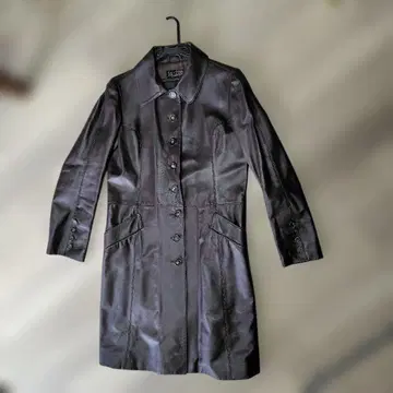 다크 브라운 가죽 코트 양가죽