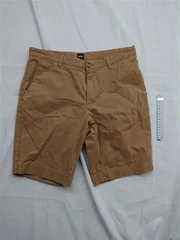 보스 슬림핏 숏팬츠 베이지 계열 남성용 46