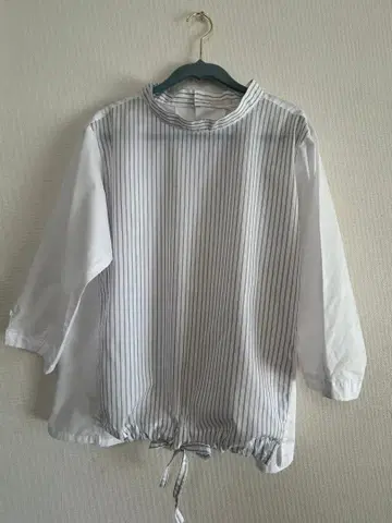 케이하야마플러스 블라우스