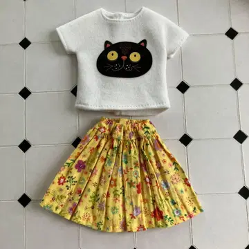 네오 브라이스 아웃핏 티셔츠 스커트 작가님