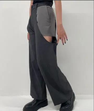 Uenui 트라이앵글 홀 팬츠 컷 아웃 레이어드 슬랙스