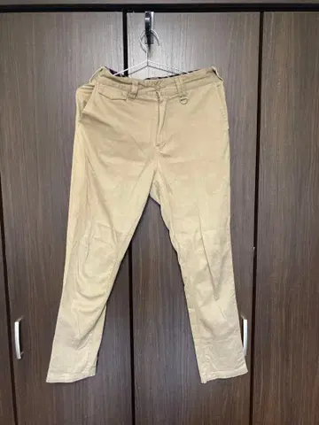 베이지 슬림핏 슬랙스