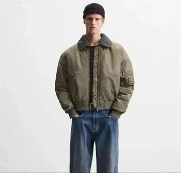 ZARA 대비 컬러 봄버 자켓 M 숏 기장 MA-1 블루종