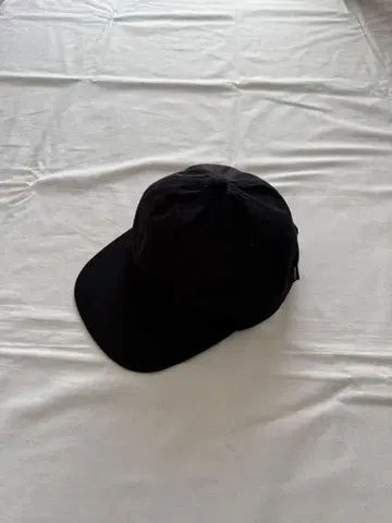 캬바레포바르 BASIC 6-PANEL CAP BLACK