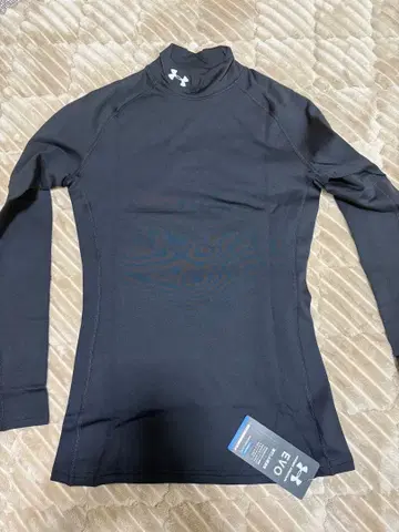UNDER ARMOUR 언더웨어 새상품 택 포함