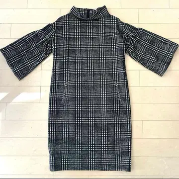 미사용 Room no.8 글렌체크 빅 슬리브 원피스