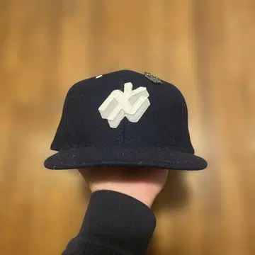 HUF 네이비 야구 모자