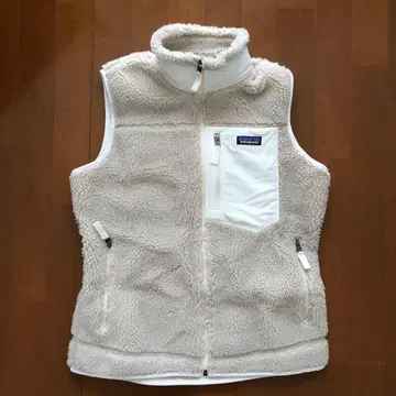 [ 미사용 새상품 ] Patagonia 우먼 클래식 레트로X 베스트