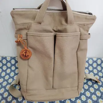 고베 크루트 백팩 카키색