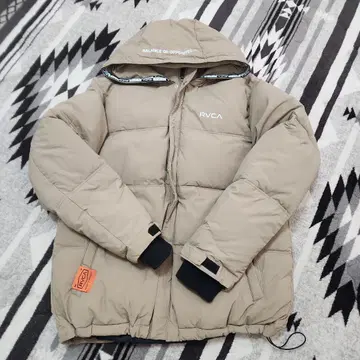 RVCA 베이지 다운 자켓 멋진 M 사이즈