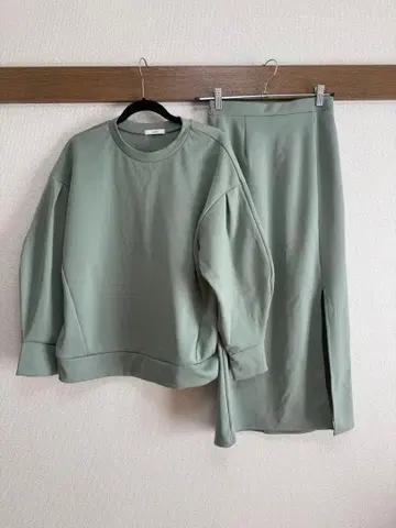 CLANE 민트 그린 맨투맨 셋업