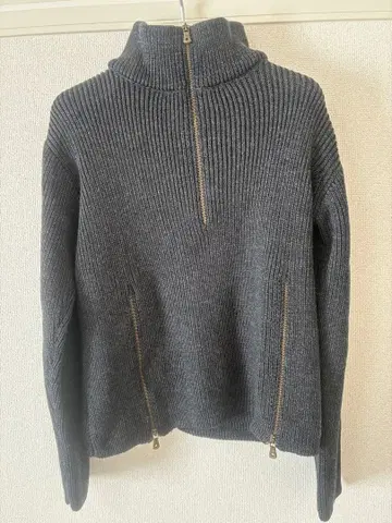 그레이 하이넥 스웨터 지퍼 포함
