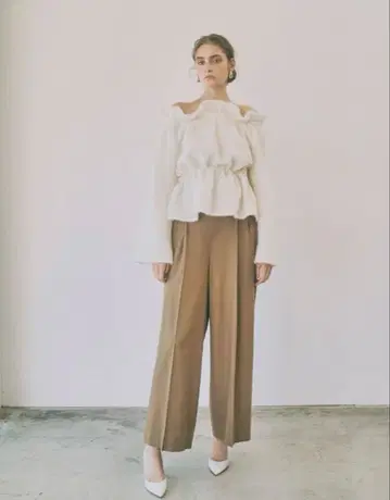 HEYON 헤 duck pants / camel 택 포함 새상품