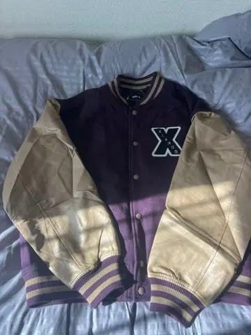 X-Large 바시티 자켓 L 사이즈 새상품급 퍼플
