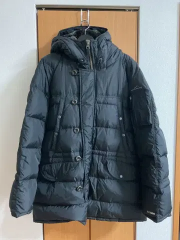 후드 부착 블랙 다운 자켓 에디바우어 EB650