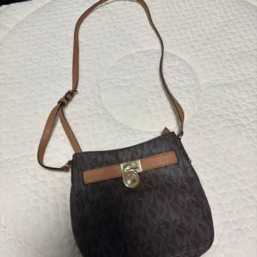 Michael Kors 숄더백 다크 브라운