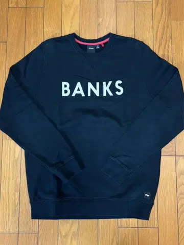 BANKS JOURNAL BANKS 로고 맨투맨 블랙