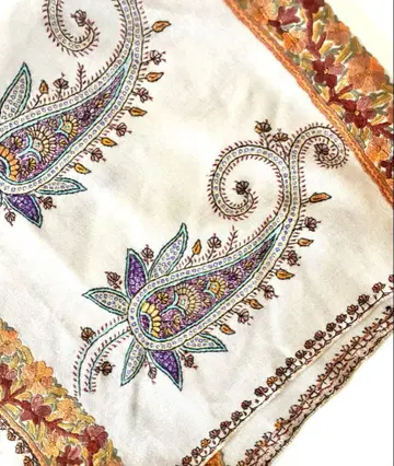 [ 미사용 ] 타라 블랑 페이즐리 꽃 자수 대형 울 스톨