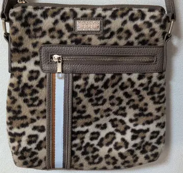 이타리야 세로형 레오파드 무늬 인조 모피 숄더백 미사용에 가까움