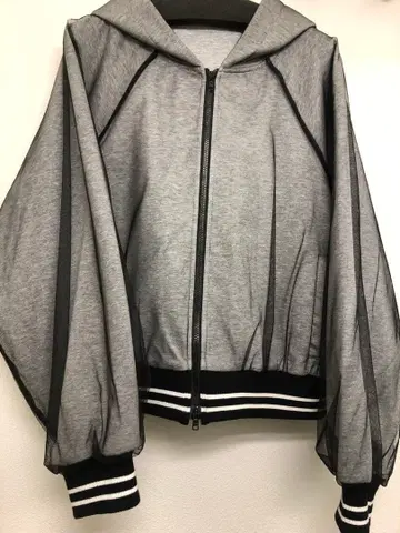 쿨 레어의 후드티