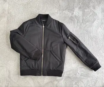 A.P.C. 블랙 MA-1 자켓 M