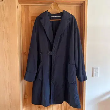 NIKO AND - 충전솜 트렌치코트 네이비