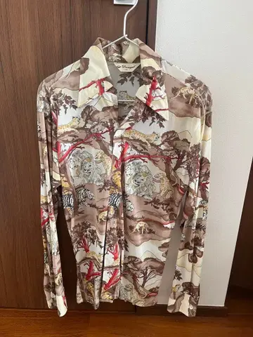 Donegal 동물 패턴 긴팔 셔츠 M 사이즈